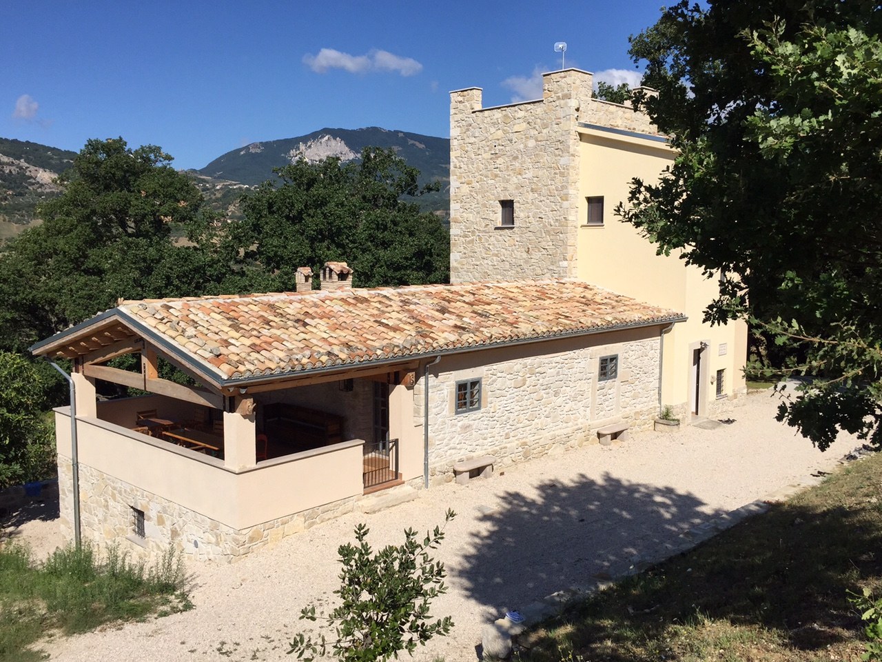 Torre Dei Tre Fratelli